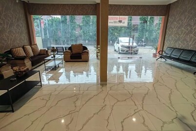 Joy Hotel