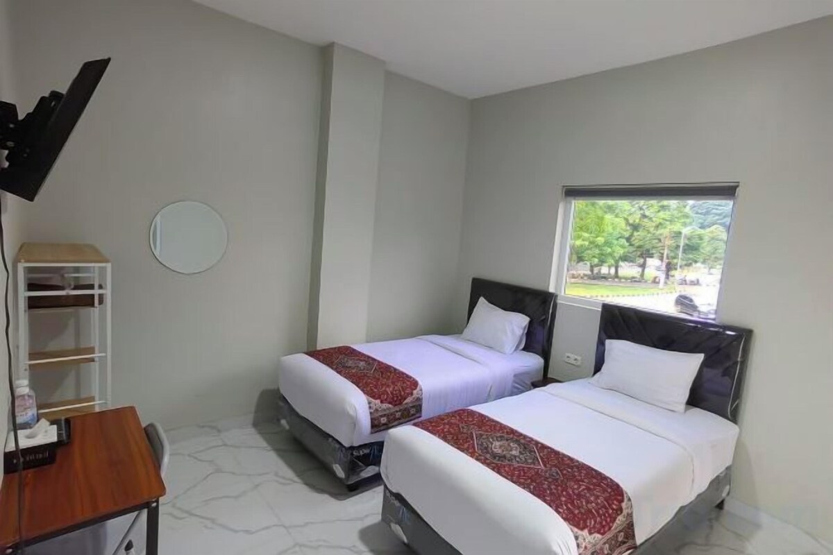 Deluxe 2-bed Room
