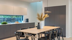 Interior - Modern East Austin Home w/ Pool, Near Downtown & Lady Bird Lake Casa 1803 by Avantstay (Austin)