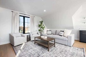 TV, fireplace, offices