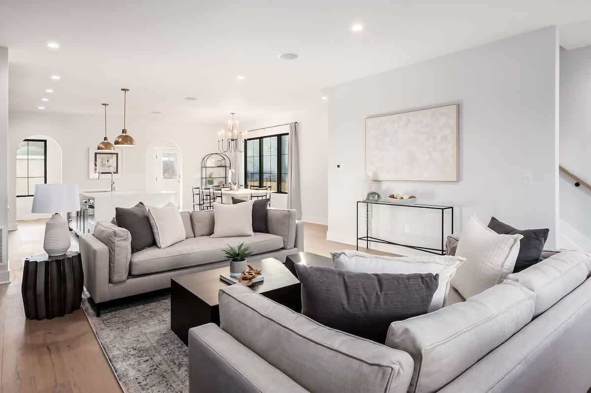 Fernseher, Kamin, Arbeitsbereiche