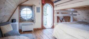 The Pod - 1 Bedroom - Freshwest Beach Retreat