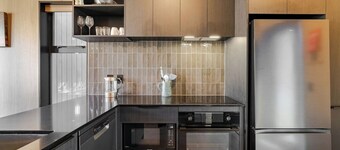 Kokako Whare - Central Queenstown Townhouse