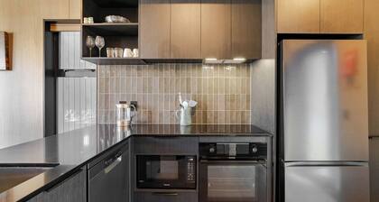 Kokako Whare - Central Queenstown Townhouse