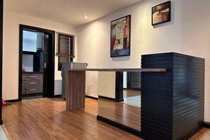 Room - Likas Square Serviced Apartment (Kota Kinabalu)