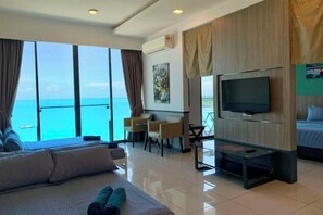 Room - PD D'Wharf Premium Suite - Full Seaview (Up to 6 Pax) (Port Dickson)