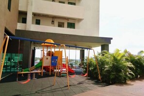 Unclassified image, 4 of 12, button - PD D'Wharf Premium Suite - Full Seaview (Up to 6 Pax) (Port Dickson)