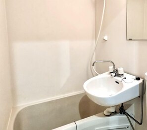 Bathroom - Fong B (Osaka)