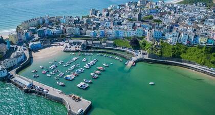 The Nook North Beach - 1 Bedroom Apartment - Tenby