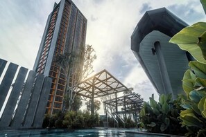 Unclassified image, 3 of 16, button - Nilai Vision City 4+1 PAX Akasia Suite (Nilai)