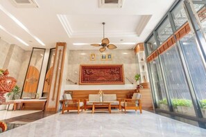 Unclassified image, 4 of 15, button - Botum Domrey Hotel (Phnom Penh)