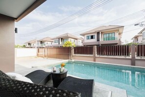 Unclassified image, 3 of 31, button - Pattaya detached four-bedroom five-bed room pool villa (Pattaya)