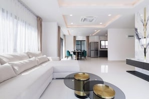 Room - Pattaya detached four-bedroom five-bed room pool villa (Pattaya)