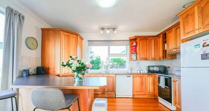 StayAU Newly Luxe 6BR Cradle Mountain w/fireplace