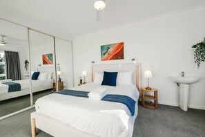 Desk, iron/ironing board, travel cot, WiFi