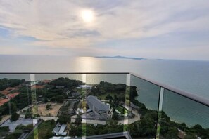 Room - Andromeda Condominium Seaview Amazing Room (Pattaya)