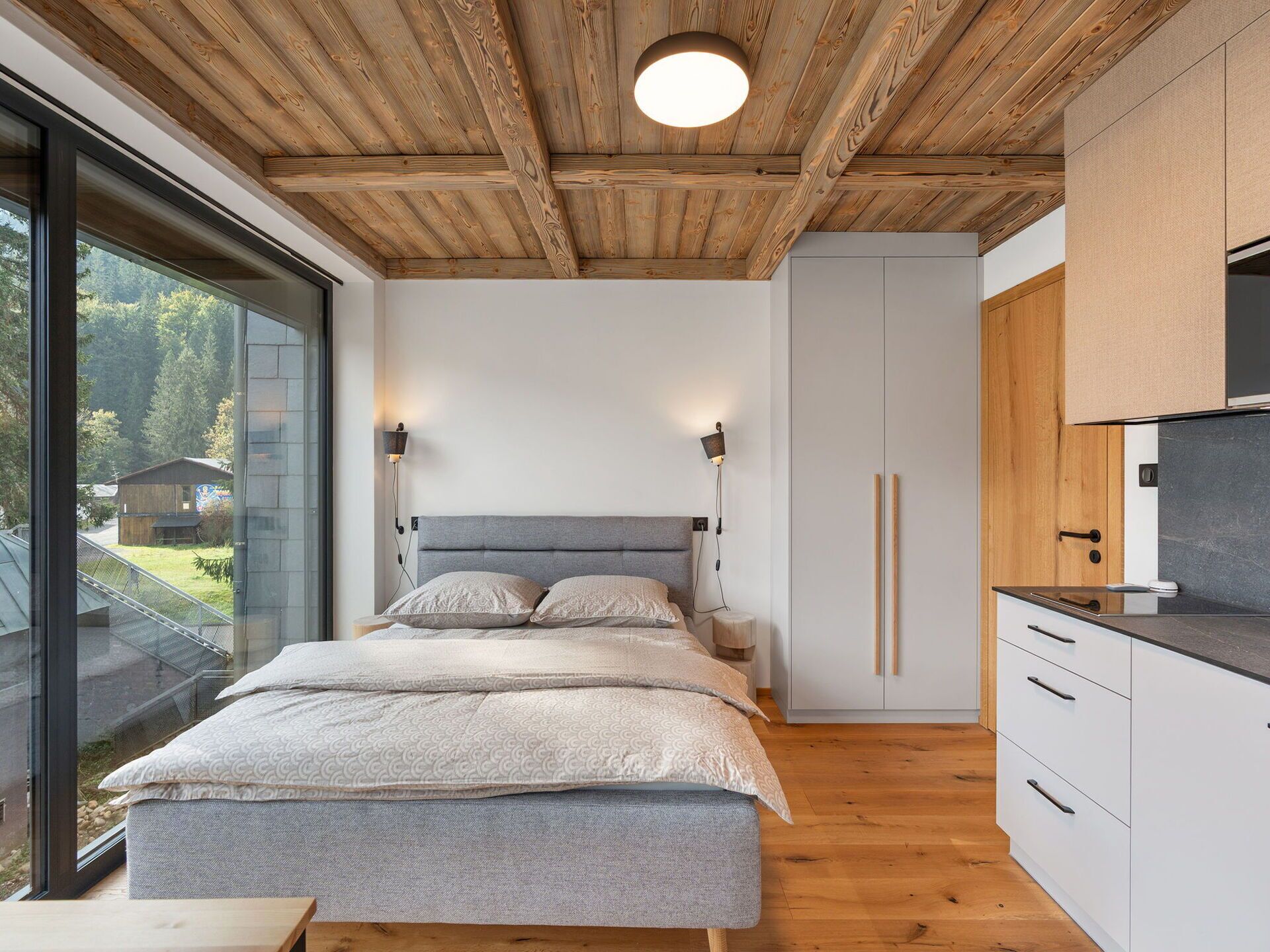 1 室のベッドルーム、WiFi (無料)