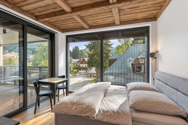 Bois, Meubles, Dur, Chambre, Chaise, Matériau Naturel, Lit, Tache De Bois, Literie, Eco Hôtel