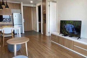 Dining - Republic Plaza -Luxury condo with pool, close to airport (Ho Chi Minh City)