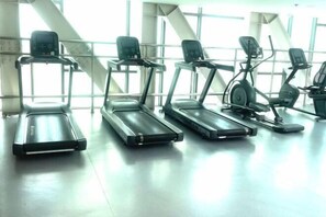 Gym - Republic Plaza -Luxury condo with pool, close to airport (Ho Chi Minh City)