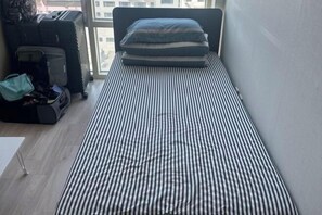 Room - HaiLun Officetel (Seoul)