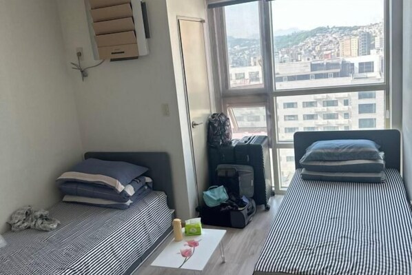 Room - HaiLun Officetel (Seoul)
