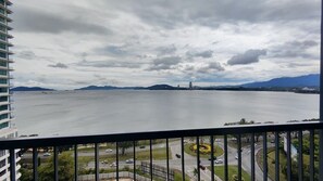 Appartement Familial, balcon, vue mer | Vue depuis le balcon