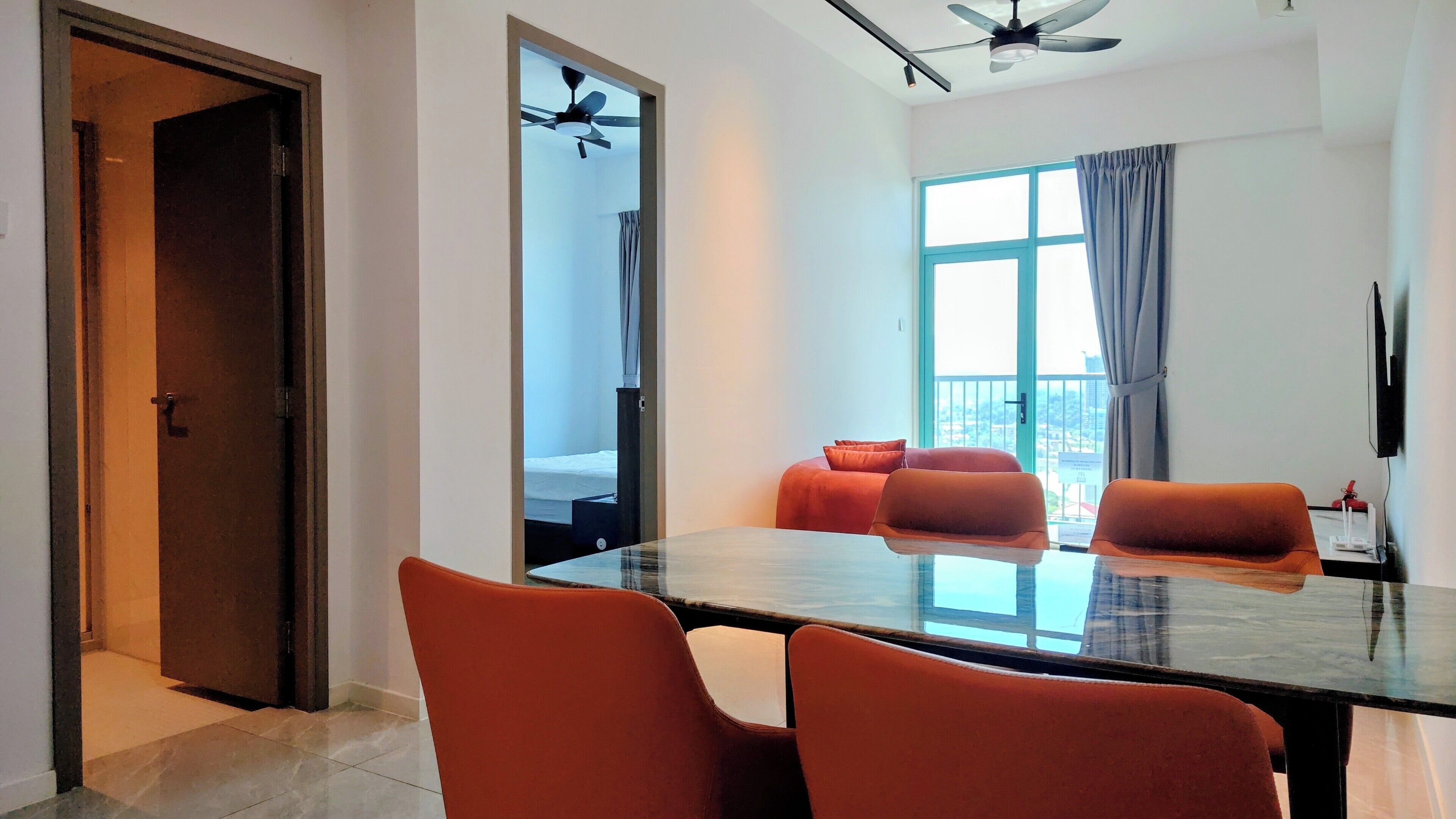 Apartamento Confort, 2 habitaciones, 2 baños, vistas a la bahía | Servicio de comidas en la habitación