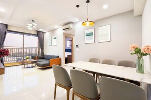 Unclassified image, 2 of 39, button - MIN' Apartment - Rivergate Residence Downtown BUI VIEN - FREE POOL (Ho Chi Minh City)