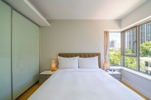 Leilighet – superior, 2 soverom, kjøkken, byutsikt | Strykejern/-brett og wi-fi (inkludert)