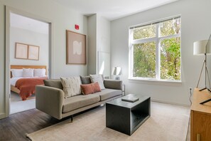 1 غرفة نوم ومكواة/لوح كي وواي فاي وملاءات أسرّة