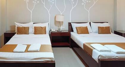 Hotel Juliana by RedDoorz