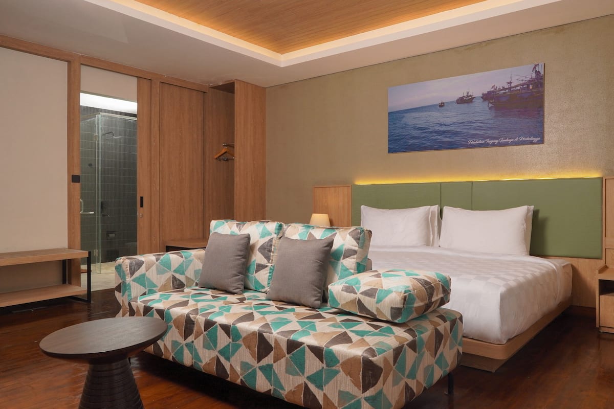 Deluxe Premier Room | Caja fuerte y espacio para trabajar con un portátil