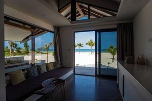 Room - You Me Resort (Koh Rong)