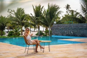 Outdoor pool - You Me Resort (Koh Rong)