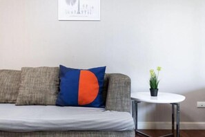 Room - Bella Rama 9 Apartment Bangkok [near central rama 9 shopping mall + Phra Rama 9 subway station] (Bangkok)