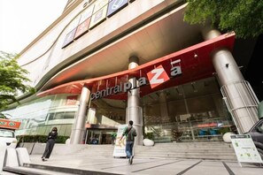 Exterior - Bella Rama 9 Apartment Bangkok [near central rama 9 shopping mall + Phra Rama 9 subway station] (Bangkok)