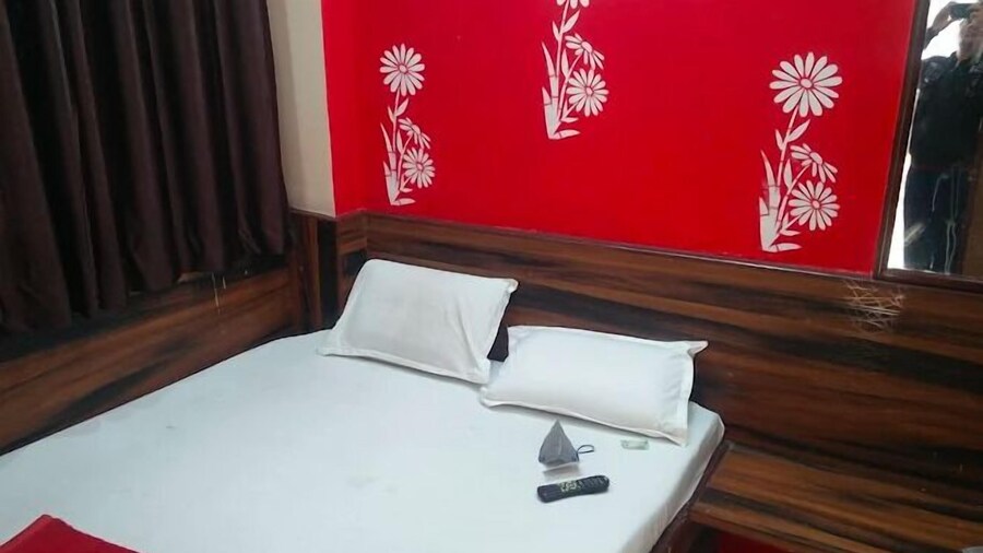 Hotel Aditya Palace