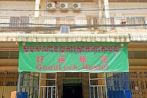 Ngoại thất