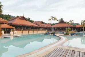 Outdoor pool - Club Med Cherating Beach (Balok)