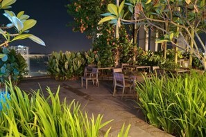 Garden - Pavillion Bukit Jalil 【Walk 2 mins】Stylish Lily Studio 2-4 Pax (Kuala Lumpur)