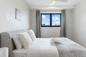 Iron/ironing board, WiFi, bed sheets