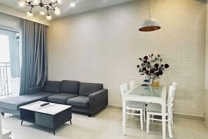 Room - Your Homes Sunrise City Premium (Ho Chi Minh City)