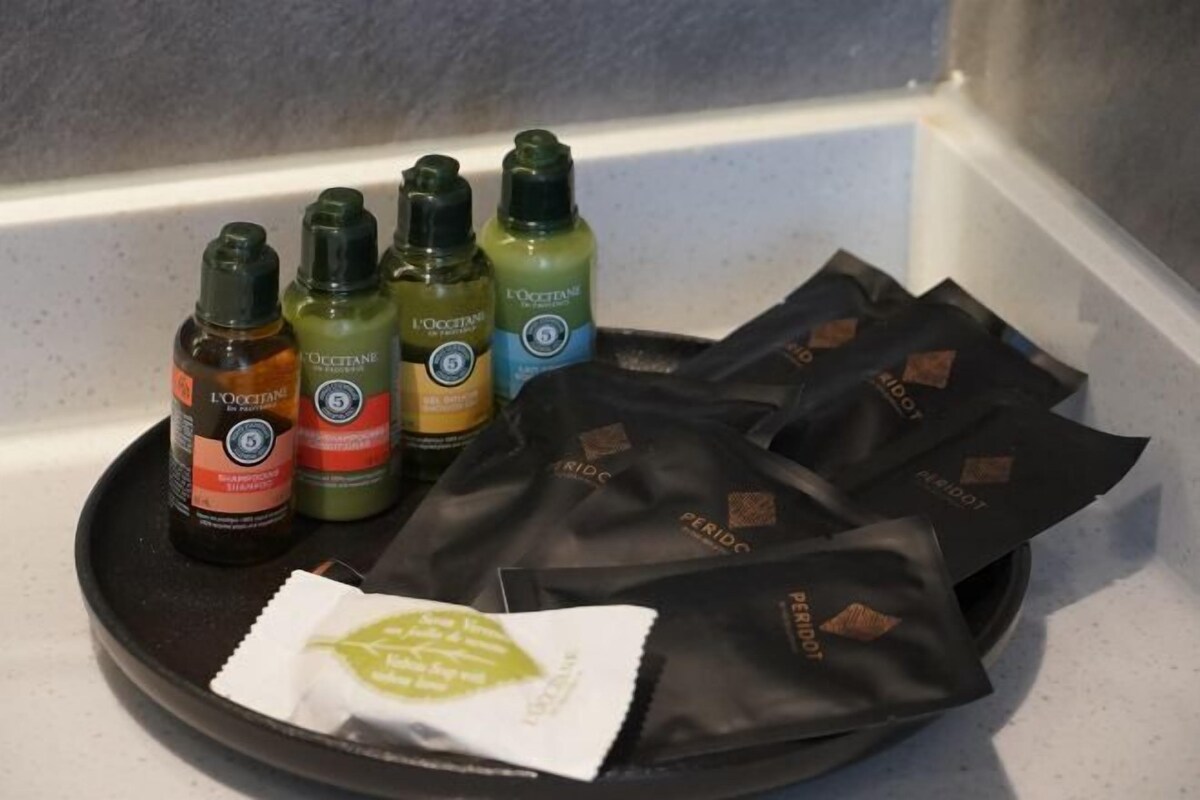 Bathroom amenities