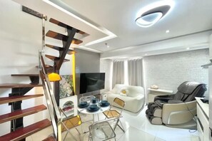 Room - Thompson Suites High Street (Fort Victoria) (Taguig)