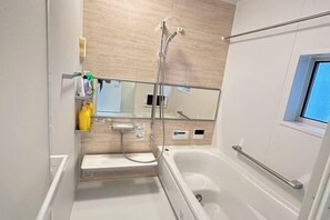 Room - qinglang (Osaka)
