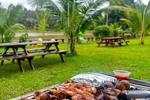 Unclassified image, 4 of 41, button - Boeung Kirirum Lumhae Resort (Traeng Trayueng)