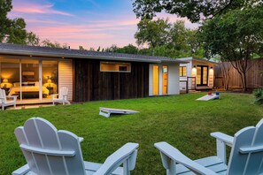 House (4 Bedrooms) | Interior - Modern Austin Home w/ Pool, Putting Green & Coffee Nook Townes Retreat by Avantstay (Austin)