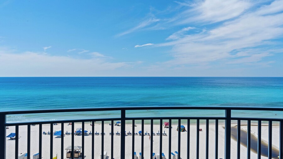 Sterling Breeze #604 Beachfront Condo w/ Balcony, Pool, Hot Tub & Pier Park