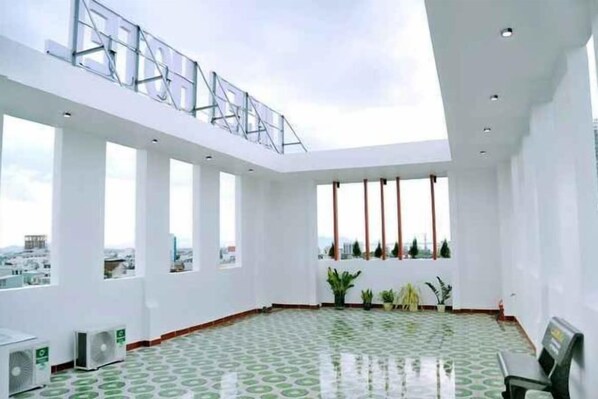 Interior - Khach San Lucien Hotel Quy Nhon (Quy Nhon)